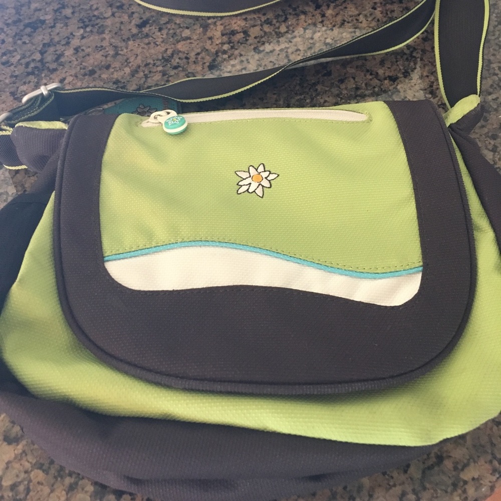 Sherpani milli bag
